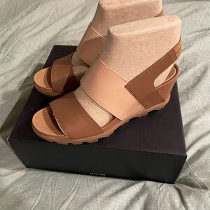 Women's Sorel Brown and Tan Sandals